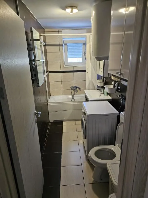 Prodaja, dvosoban stan, 76m², Zagorič, Podgorica