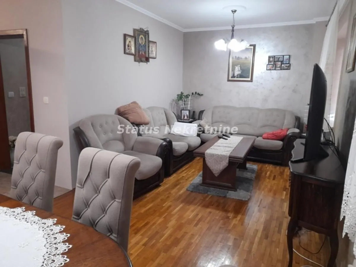Prodaja, kuća, 246m², Sremski Karlovci, Novi Sad