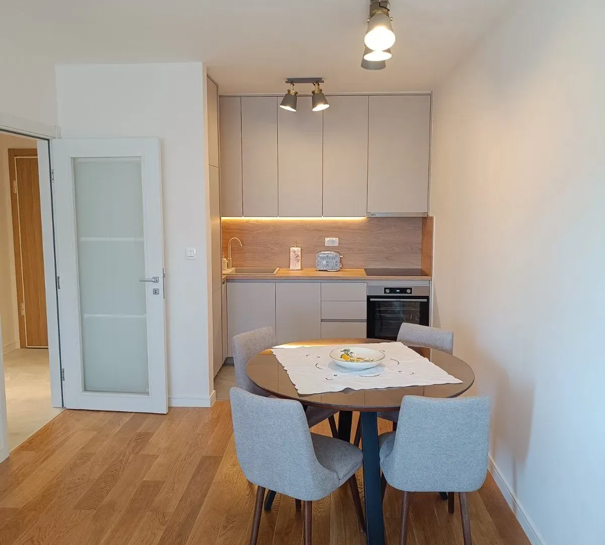 Rent, one bedroom apartment, 49m², Central Point, Podgorica