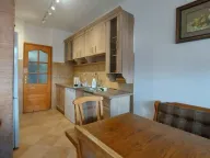 Izdavanje, dvosoban stan, 75m², Centar, Nikšić - image 7