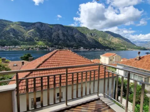 Prodaja, dvosoban stan, 108m², Centar, Kotor - image 13