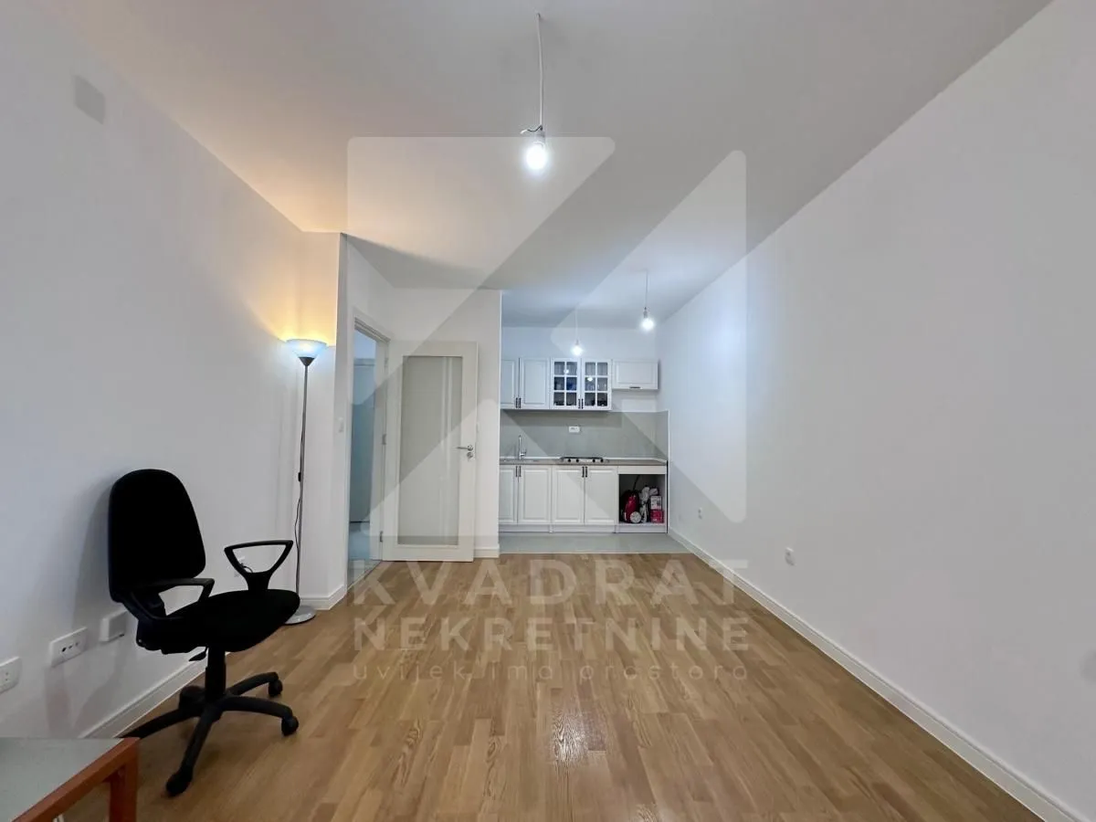 Rent, one bedroom apartment, 42m², Stari Aerodrom, Podgorica