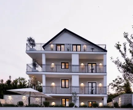 Sale, house, 424m², Brda, Budva - image 1