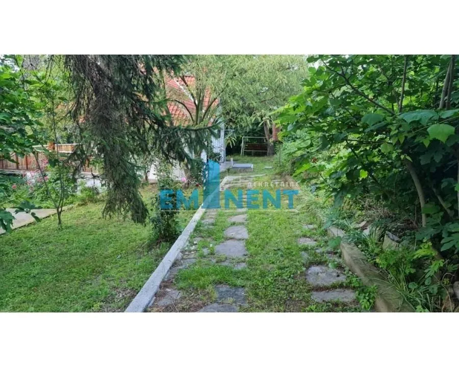 Prodaja, kuća, 172m², Krčedin, Inđija