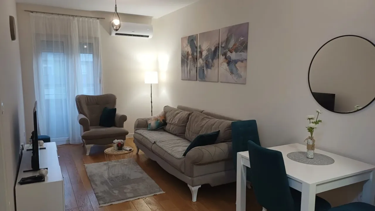 Rent, one bedroom apartment, 40m², Central Point, Podgorica