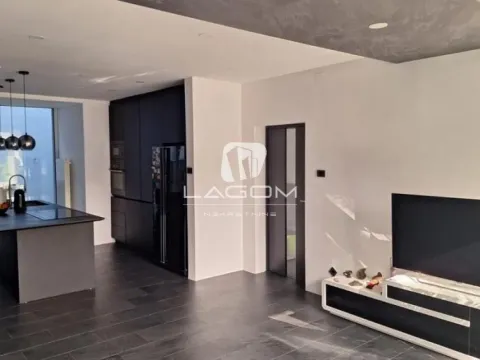 Sale, house, 343m², Čukarica, Beograd - image 10