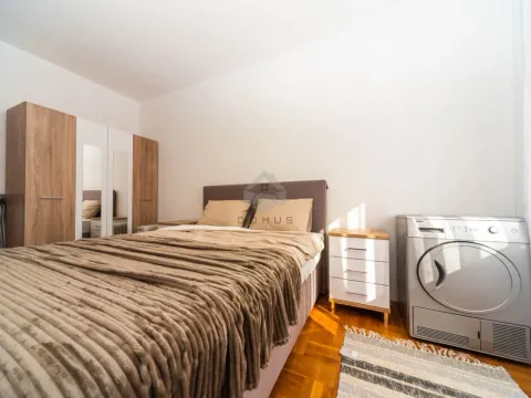 Izdavanje, jednosoban stan, 55m², Momišići, Podgorica - image 6