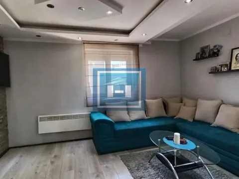 Sale, three bedroom apartment, 83m², Vašarište, Jagodina