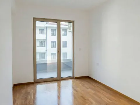 Sale, one bedroom apartment, 44m², Bečići, Budva - image 6