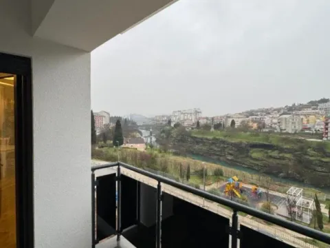 Izdavanje, jednosoban stan, 53m², Centar, Podgorica - image 2