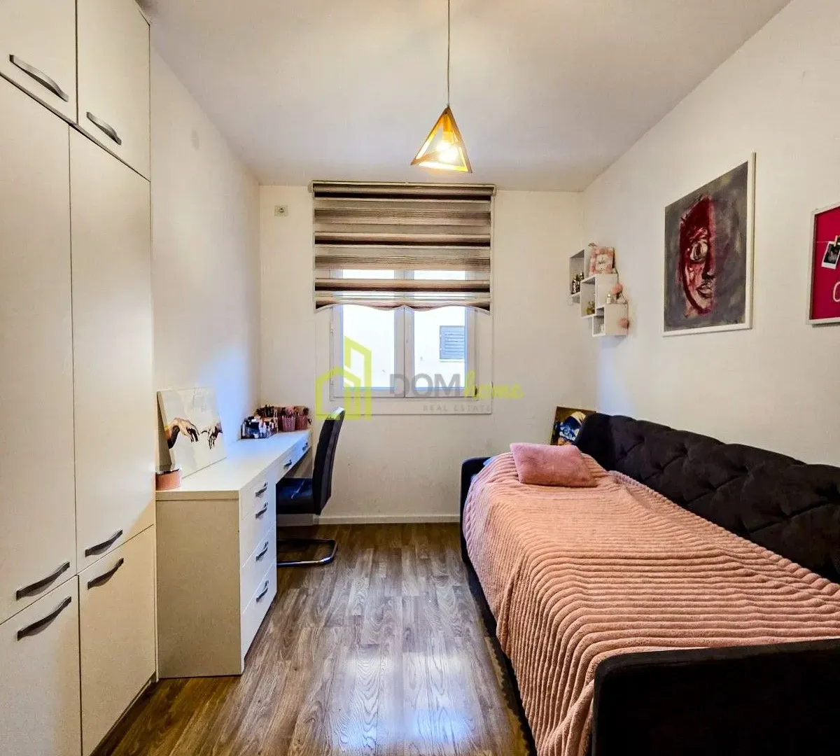 Sale, house, 216m², Blok 6, Podgorica
