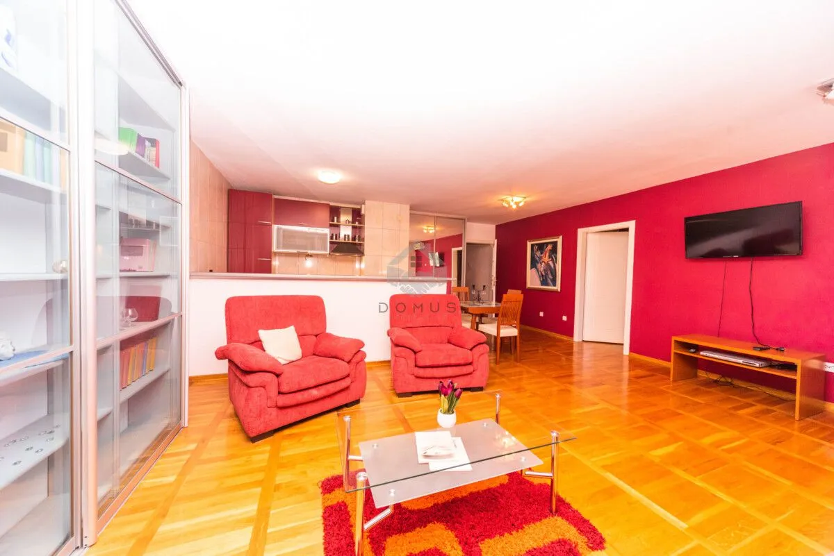 Rent, one bedroom apartment, 70m², Centar, Podgorica