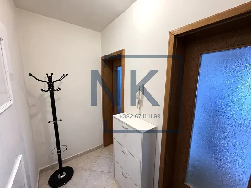Izdavanje, jednosoban stan, 45m², Stari Aerodrom, Podgorica