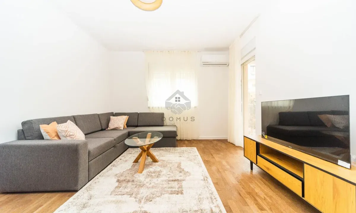 Rent, one bedroom apartment, 45m², Stari Aerodrom, Podgorica