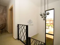 Rent, house, 150m², Donja Gorica, Podgorica - image 17