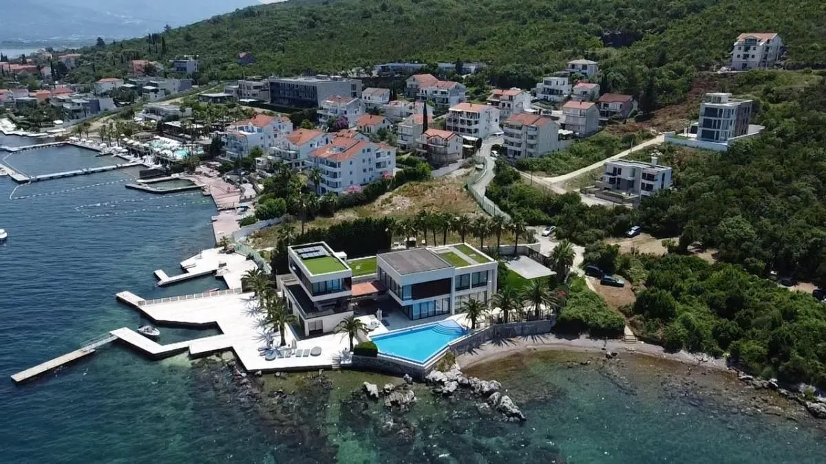 Prodaja, plac, 700m², Tivat, Crna Gora