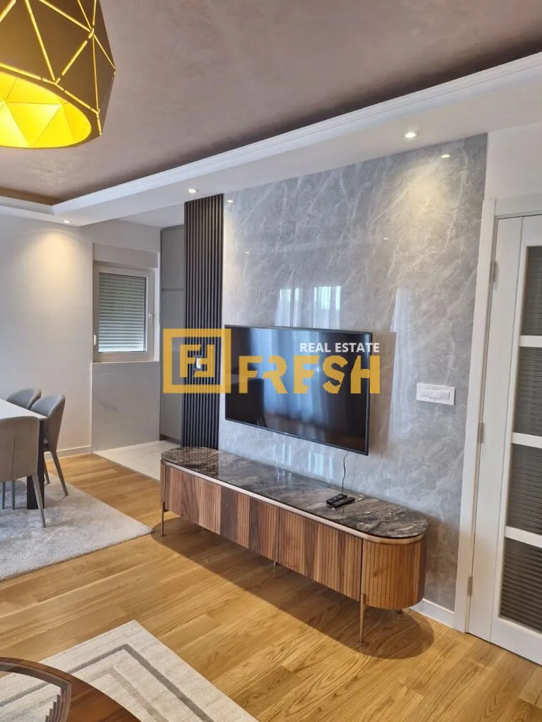 Rent, three bedroom apartment, 94m², City Kvart, Podgorica