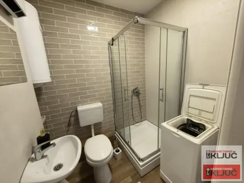 Rent, one bedroom apartment, 38m², Grbavica, Novi Sad Sve Podlokacije - image 11