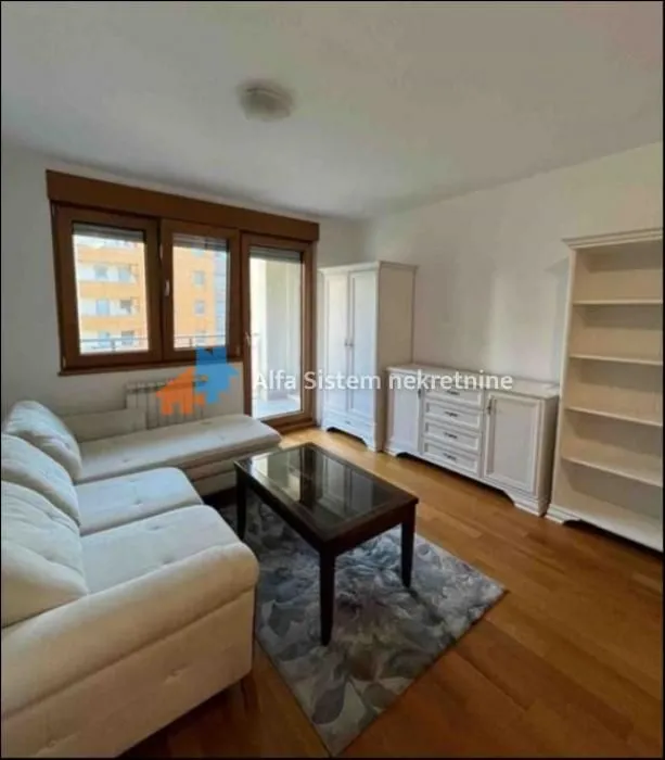 Izdavanje, dvosoban stan, 52m², Novi Beograd Blok 67, Novi Beograd Sve Podlokacije