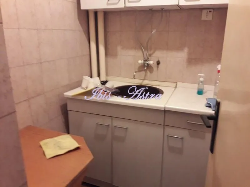 Rent, office space, 88m², Voždovac Sve Podlokacije, Beograd