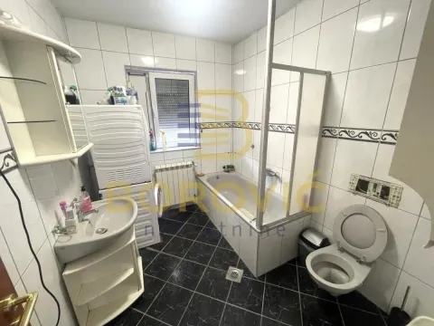 Sale, four bedroom apartment, 100m², Veliki Mokri Lug, Zvezdara Sve Podlokacije - image 12
