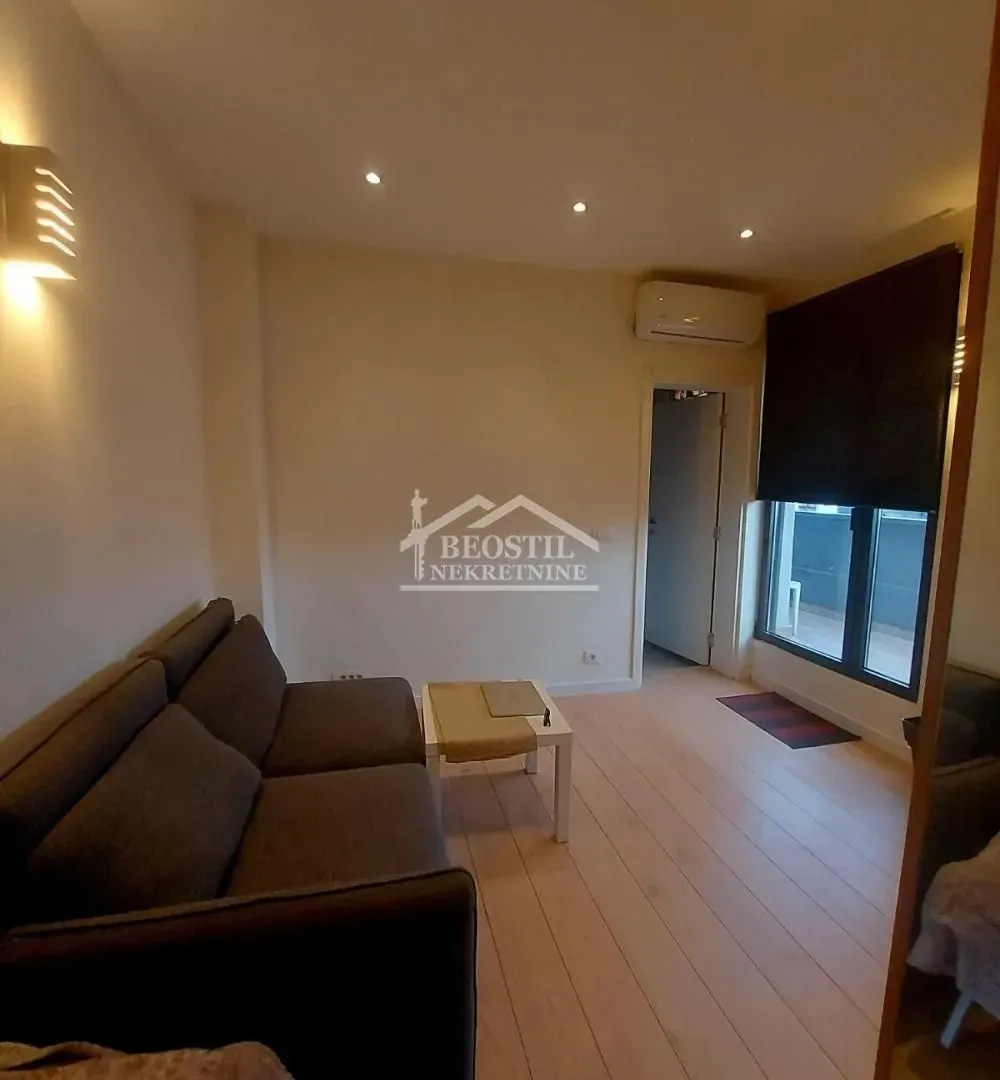 Sale, three bedroom apartment, 60m², Stari Grad, Beograd