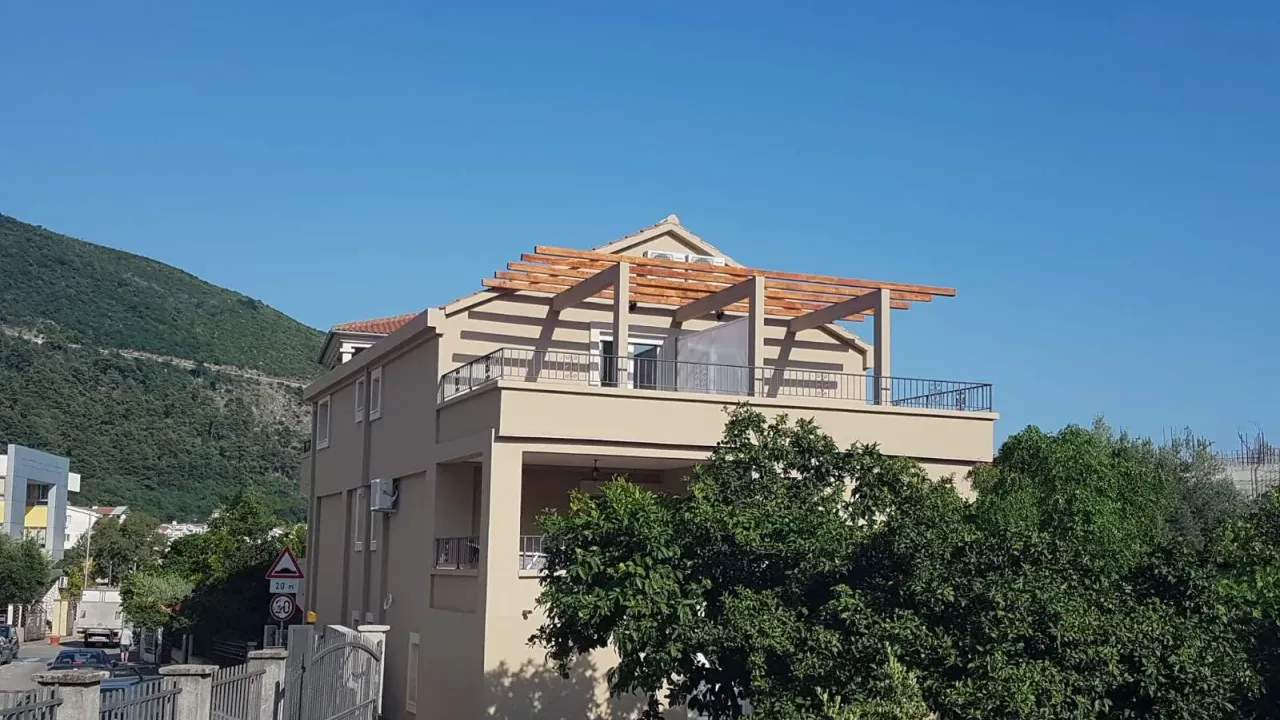 Prodaja, kuća, 498m², Budva, Crna Gora