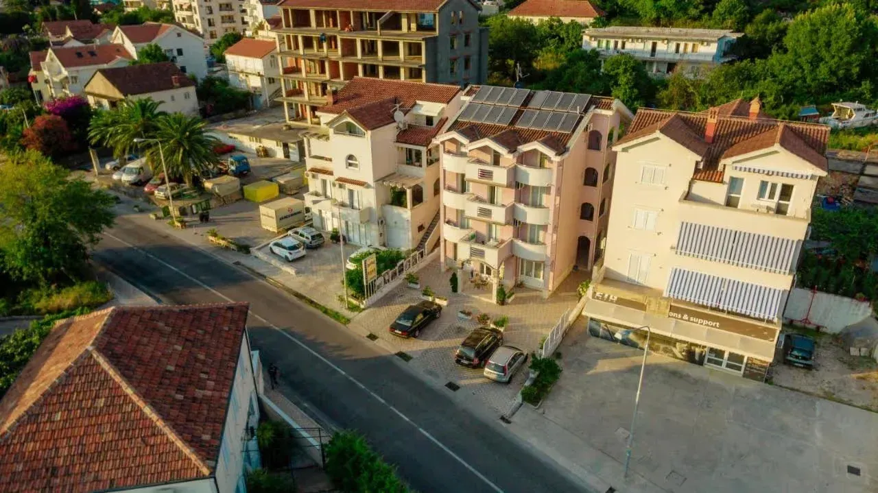 Sale, hospitality venue, 401m², Tivat, Crna Gora