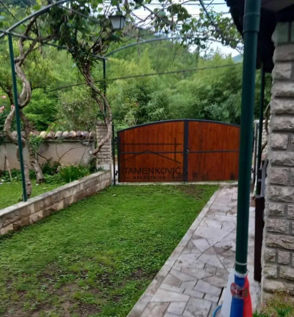 Prodaja, kuća, 302m², Herceg Novi, Crna Gora