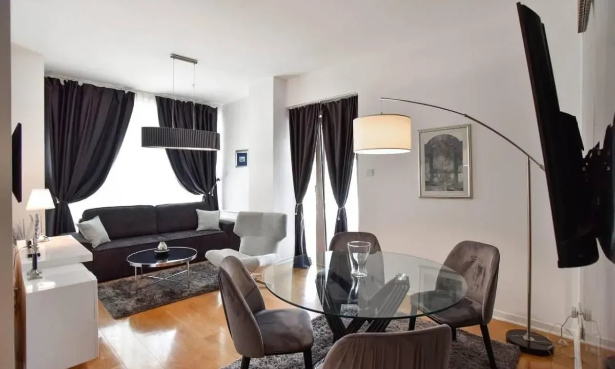 Prodaja, trosoban stan, 89m², Budva, Crna Gora
