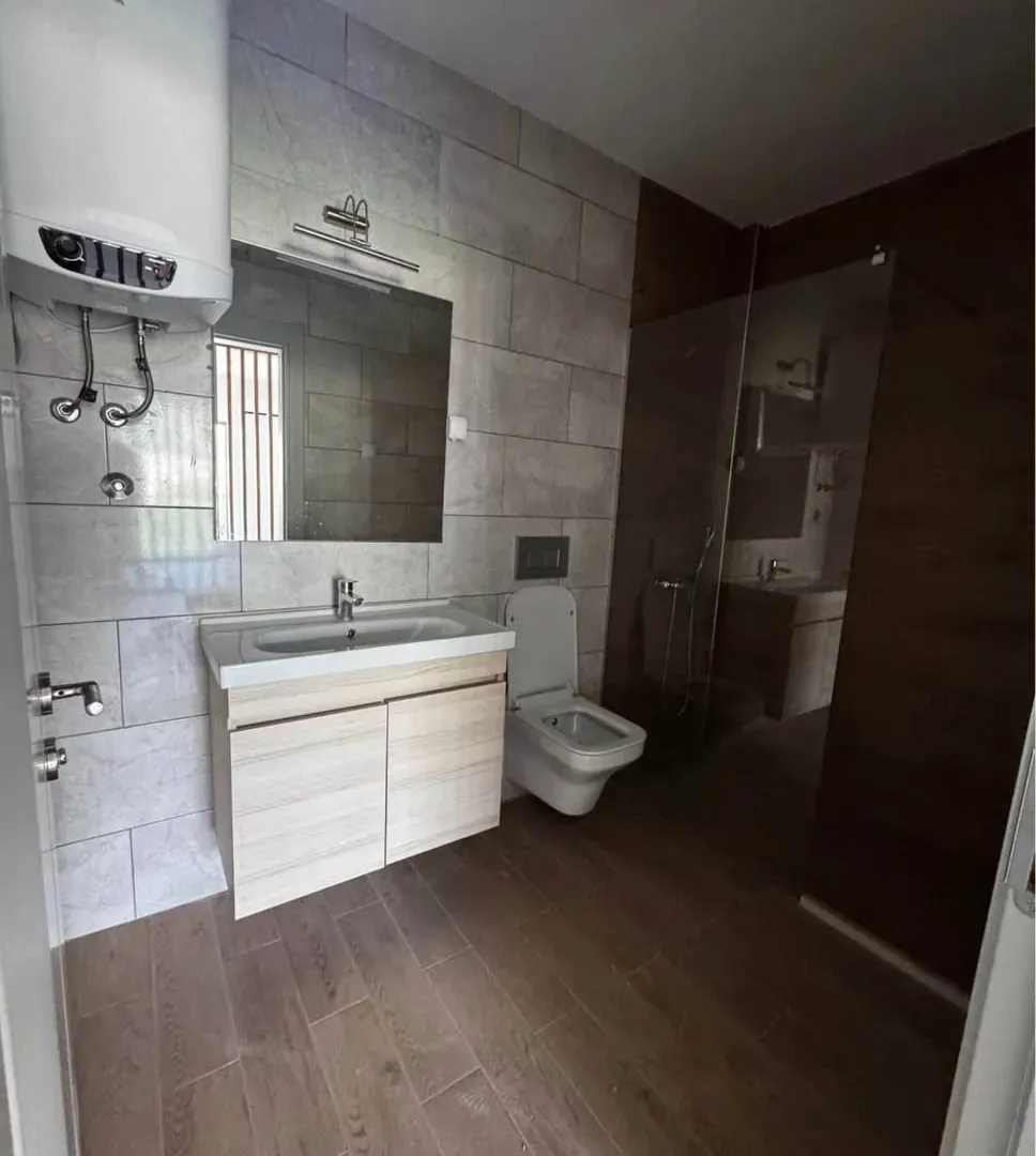 Prodaja, jednosoban stan, 43m², Centar, Bar