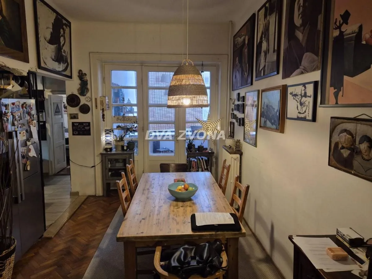 Prodaja, četvorosoban stan, 96m², Centar, Novi Sad