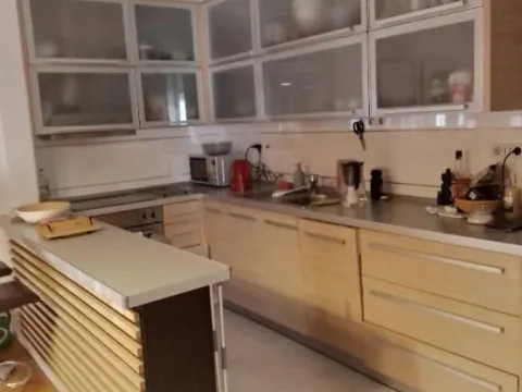 Izdavanje, trosoban stan, 126m², Vukov Spomenik, Zvezdara Sve Podlokacije - image 3