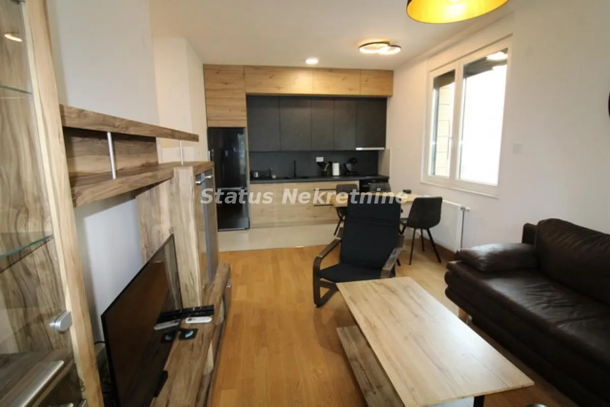 Izdavanje, trosoban stan, 63m², Telep, Novi Sad Sve Podlokacije