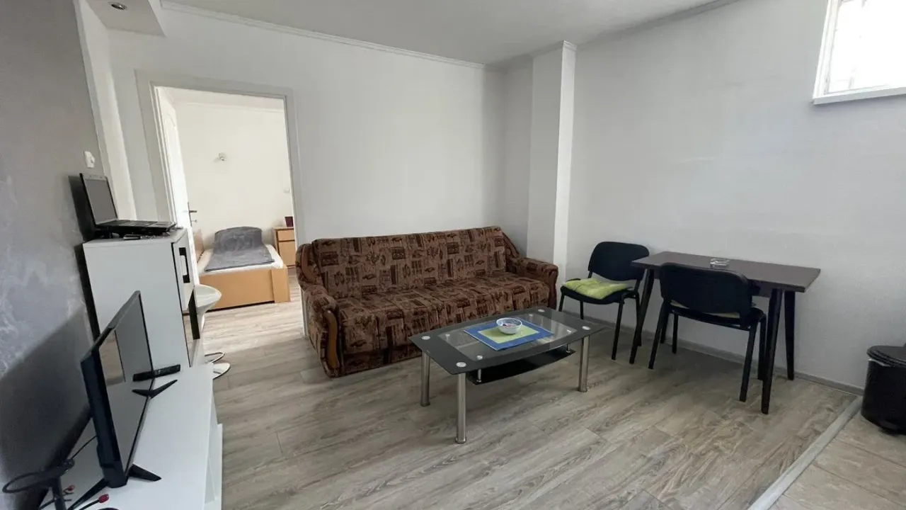 Prodaja, jednosoban stan, 30m², Rotkvarija, Novi Sad Sve Podlokacije