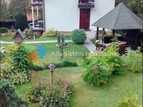 Prodaja, kuća, 230m², Palisad, Zlatibor - image 9