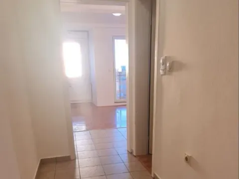 Prodaja, garsonjera, 27m², Grbavica, Novi Sad Sve Podlokacije - image 5