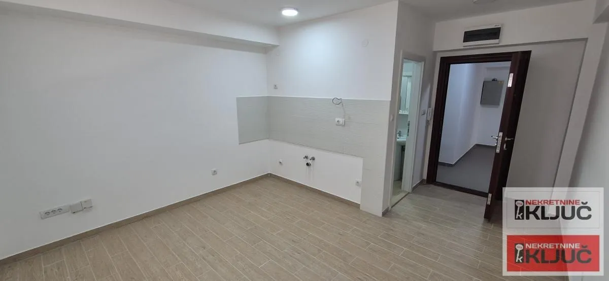 Prodaja, garsonjera, 19m², Lipov gaj, Novi Sad Sve Podlokacije