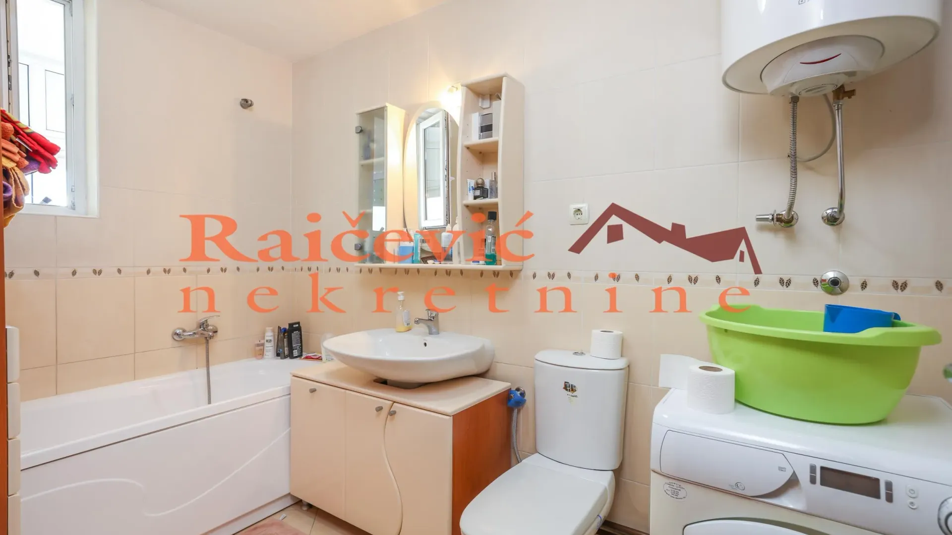 Prodaja, četvorosoban stan, 86m², Voždovac, Voždovac Sve Podlokacije