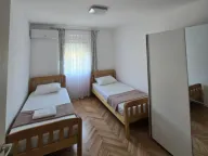 Izdavanje, dvosoban stan, 120m², Stari Aerodrom, Podgorica - image 9