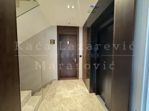 Sale, four bedroom apartment, 135m², Vračar Hram, Vračar Sve Podlokacije - image 18
