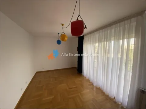 Rent, house, 280m², Savski Venac, Beograd - image 13