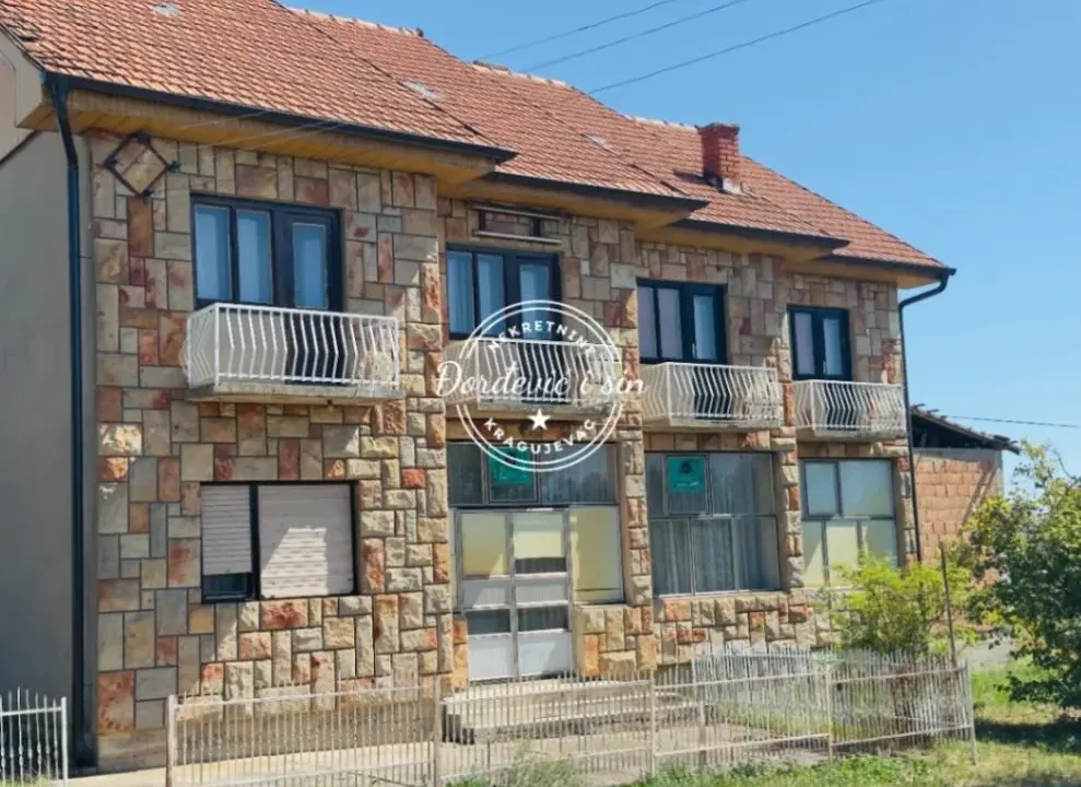 Sale, house, 262m², Desimirovac, Kragujevac