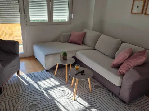 Izdavanje, stan, 60m², Preko Morače, Podgorica - image 2