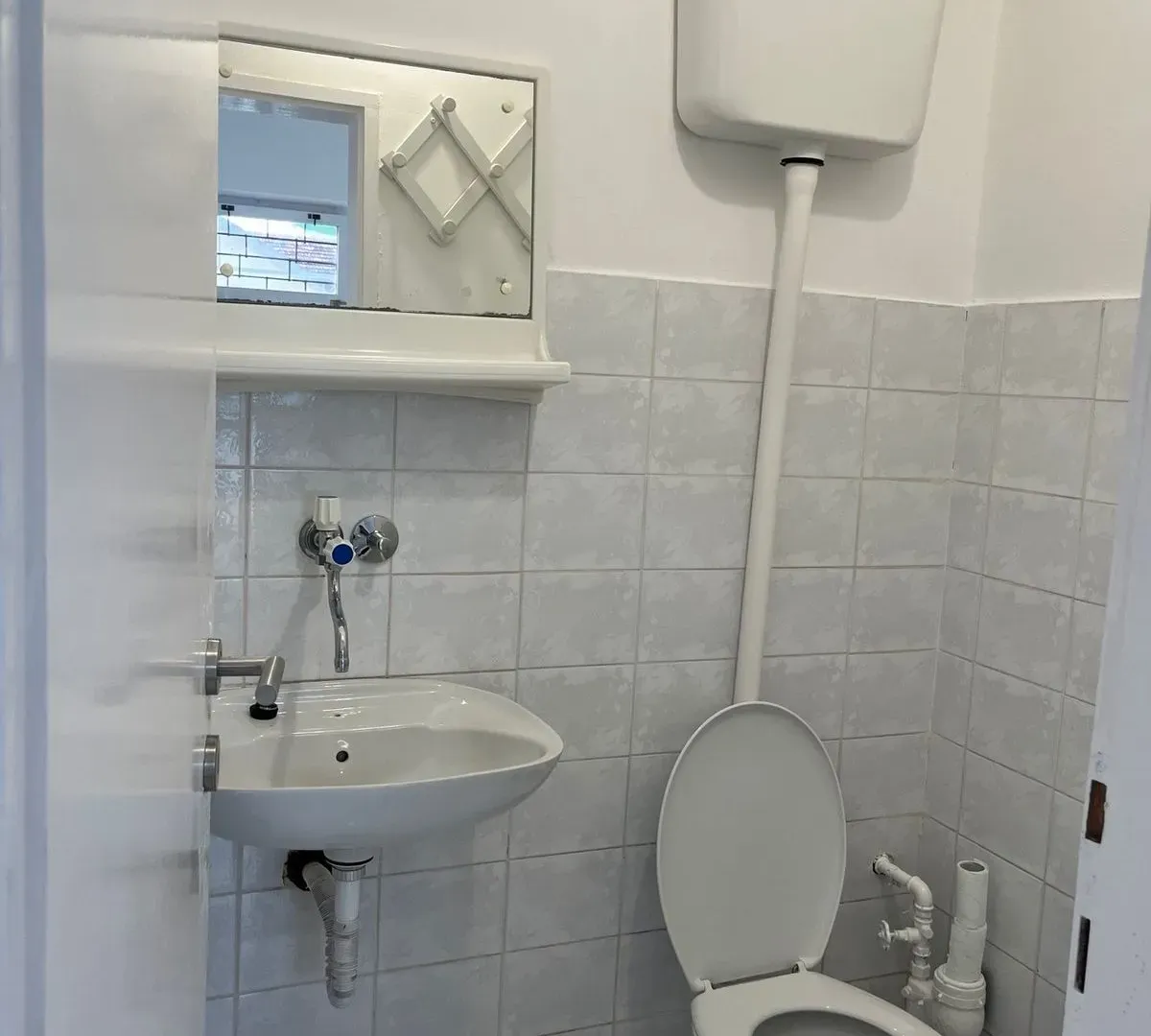 Rent, office space, 14m², Centar, Tivat