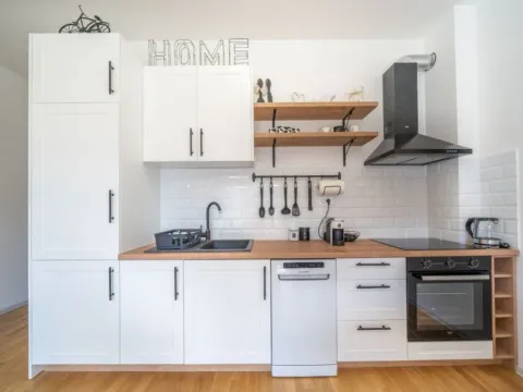 Izdavanje, jednosoban stan, 52m², Dobrota, Kotor - image 6