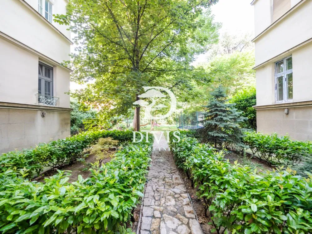 Prodaja, četvorosoban stan, 103m², Vračar Centar, Vračar Sve Podlokacije