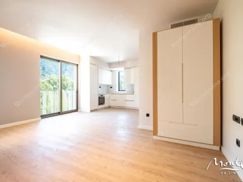 Sale, three bedroom apartment, 134m², Porto Montenegro, Tivat - image 2