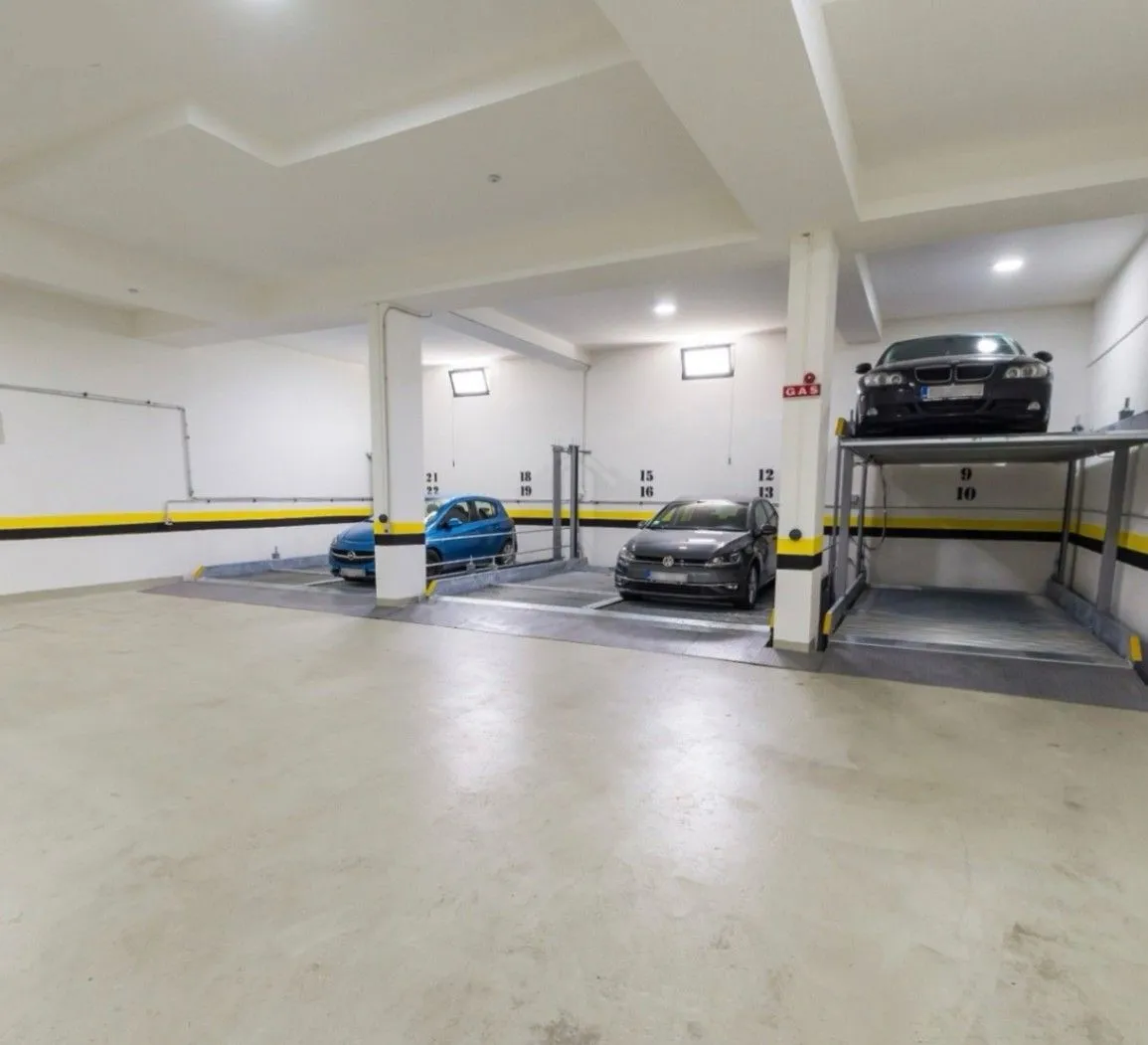 Sale, parking/garage, 12m², Voždovac Sve Podlokacije, Beograd