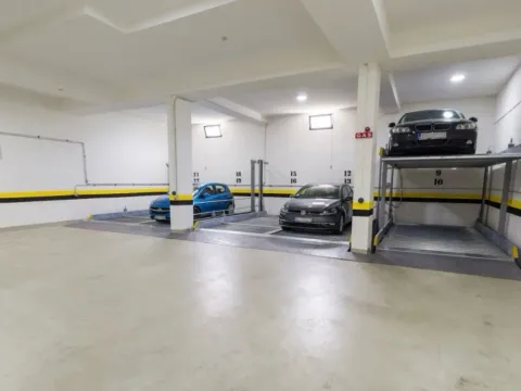 Prodaja, parking/garaža, 12m2, Voždovac, Beograd Prodaja, parking/garaža, 12m2, Voždovac, Beograd